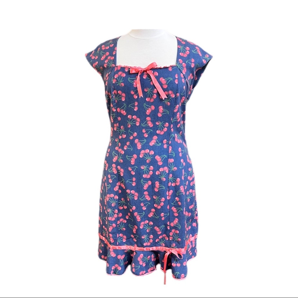 Bettie Page Las Vegas Cherry Print Pin-Up Style Wiggle Dress Rockabilly